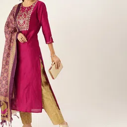 Varanga Women Magenta & Beige Embroidered Straight Kurta-picture-11