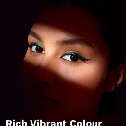 Pilgrim Oh The Drama Smudge Proof Metallic Eyeliner - 3.5ml - Green Envy - 23 image 5