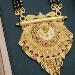 niva fashion Gold-Plated Artificial Beads Mangalsutra image 2