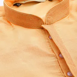 RAJUBHAI HARGOVINDAS Men Gold-Toned Embroidered Thread Work Kurta image 3