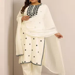 EXTRA LOVE BY LIBAS Women Plus Size Embroidered Thread Work Kurta with Trousers & Dupatta image 2