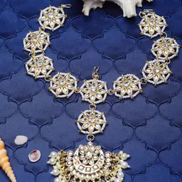 Sanjog Gold-Plated Kundan-Studded & Pearl Beaded Chand Sheeshphool Matha Patti-image-11