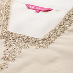 Varanga Ethnic Motifs Embroidered Kurta with Trousers & With Dupatta image 3