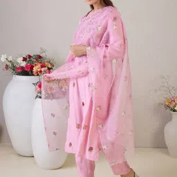 Indo Era Floral Embroidered Round Neck Thread Work Straight Kurta & Trousers & Dupatta image 3