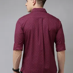 u.s. polo assn. U S Polo Assn Men Burgundy Tailored Fit Printed Pure Cotton Casual Shirt image 2
