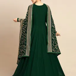 Trendmalls Women Floral Embroidered Regular Aari Work Kurta with Trousers & Dupatta image 5