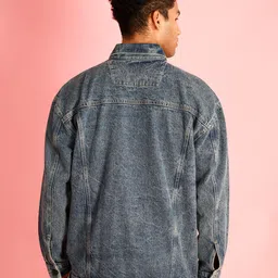 Bene Kleed Men Solid Spread Collar Washed Pure Cotton Denim Jacket image 2