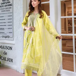 Aaghnya Women Floral Embroidered Regular Thread Work Kurta with Trousers & With Dupatta-picture-11
