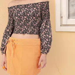 DressBerry Coachella Core Smocked Floral Printed Off-Shoulder Fitted Crop Top-picture-26