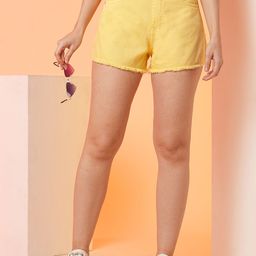 Globus Stretchable Mid-Rise Frayed Denim Shorts-picture-15
