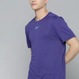 Reebok Men Violet Melange Self-Design Training T-shirt-picture-35