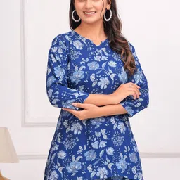 TANISHA Printed Top With Trousers Co-Ords-picture-18