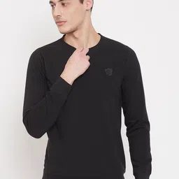 Camey Men Black Solid Sweatshirt-image-32