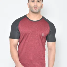 CHKOKKO Men Maroon Solid Round Neck Gym T -Shirt-image-26