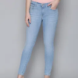 Levis Women Super Skinny Fit Light Fade Jeans-image-55