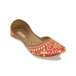 Fulkari Women Red & Gold-Toned Embellished Leather Mojaris-image-32