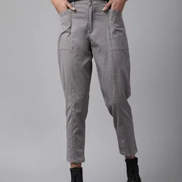 Roadster Women Grey Solid Trousers-image-31