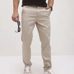 The Roadster Lifestyle Co. Men Regular Fit Trousers-picture-21
