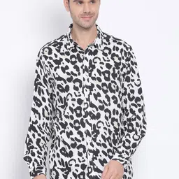 Oxolloxo Men White & Black Animal Printed Casual Shirt-picture-13
