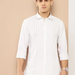 INVICTUS Men Slim Fit Pure Cotton Striped Casual Shirt-image-65