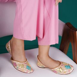 Shezone Women Pink Embellished Ethnic Mojaris Flats-picture-25
