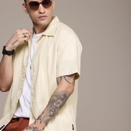 Roadster Men Textured Cuban Collar Relaxed Fit Casual Shirt-picture-18