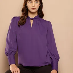 her by invictus Keyhole Neck Twisted Regular Top-image-84