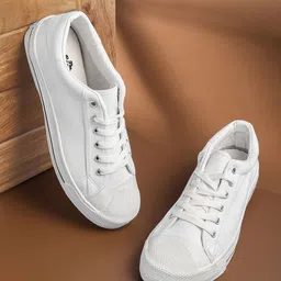 Roadster Men White Solid Canvas Sneakers image 1