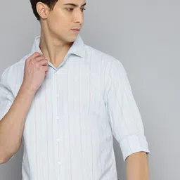 Levis Slim Fit Striped Pure Cotton Casual Shirt-image-76