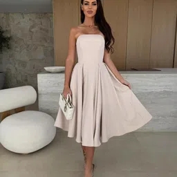 Outzidr Women Solid Pleated Tube Dress-image-49