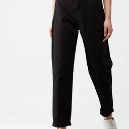 Kotty Women Black Boyfriend Fit High-Rise Clean Look Jeans-image-74
