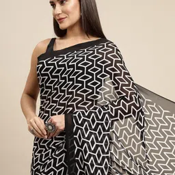 moda rapido ANAND SAREES Women Black & White Geometric Print Saree-picture-11
