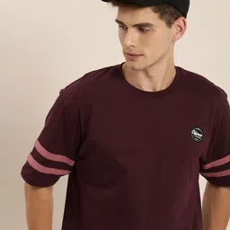 Difference of Opinion Men Burgundy Round Neck Drop-Shoulder Sleeves Cotton Loose T-shirt-picture-41