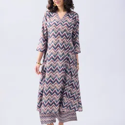 BAESD Printed Panelled A-Line Kurta with Palazzos-picture-19