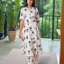 Aaghnya Women Floral Printed Kurta with Palazzo-image-14