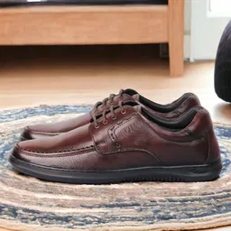 Buckaroo Men Orvil Textured Leather Derbys-image-95