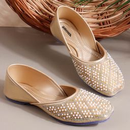 Anouk Women Mojaris with Embroidered Flats-picture-41