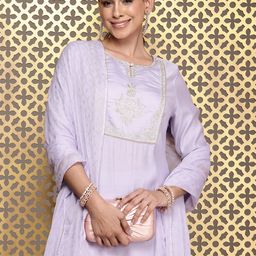 House of Pataudi Ethnic Motifs Embroidered Sequinned Jashn Kurta with Palazzos & Dupatta-picture-30