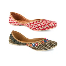 DESI COLOUR Women Multicoloured Colourblocked Mojaris-picture-32