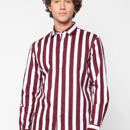 Celio Men Burgundy & White Regular Fit Striped Casual Shirt-picture-10