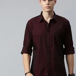 Roadster Men Burgundy Regular Fit Solid Sustainable Casual Shirt-picture-37