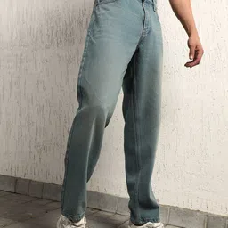 Hubberholme Men Straight Tapered Fit Clean Look Light Fade Jeans image 3