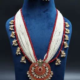 Ozanoo Gold-Plated Kundan-Studded & Beaded Jewellery Set-picture-26