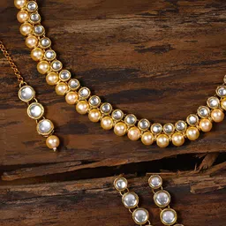 Zaveri Pearls Gold Toned Traditional Kundan & Pearls Studded Jewellery Set-image-21