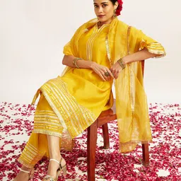 VASTRAMAY Women Regular Kurta with Pyjamas & With Dupatta-picture-15