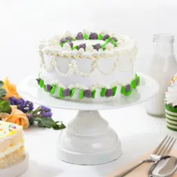 Pastel Snowy Cake image 2