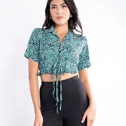 Stylecast X Hersheinbox Waist Tie-Up Print Shirt Style Crop Top-image-99