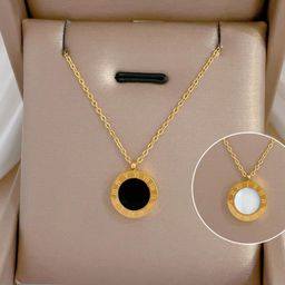 MYKI Gold-Plated Gorgeous Reversable Roman Numbers Round Shape Pendant-picture-25