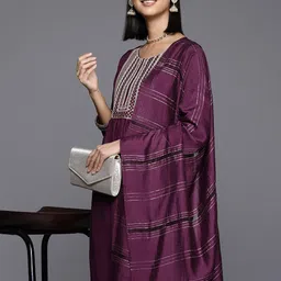 Varanga Women Yoke Design Regular Sequinned Kurta with Trousers & Dupatta-picture-17