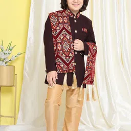 Aj DEZInES Boys Embroidered Straight Sherwani Set With Dupatta-picture-28